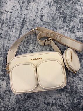 Michael Kors Cream faux Leather Camera Bag with Coin Pouch crossbody bag